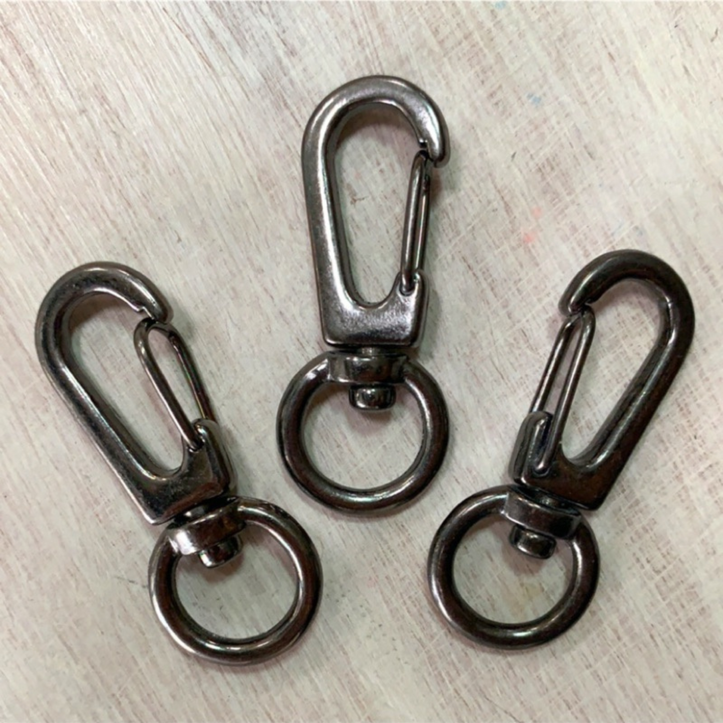 D125 Keychain Ring 4.1cm- D Ring Zinc Hook- Bronze KD125BK