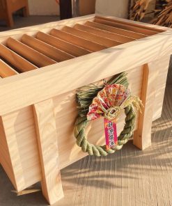 日本檜木奉納招財箱 配有裝飾招財花環 聚財招福的秘密